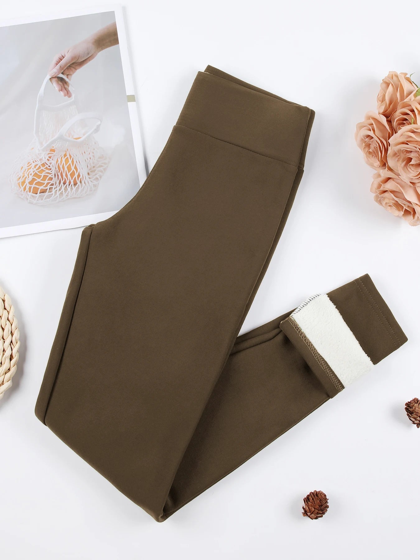 Women's High Waist Velvet Leggings Thermal Thick Warm Stretchy Pants Winter Cold-Resistant Super Warm Silm Fit Trousers