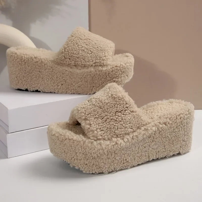 2024 Hot Sale Ladies Shoes Plus Size Women's Slippers Fashion Peep Toe Casual Slippers Women New Short Plush Platform Slippers