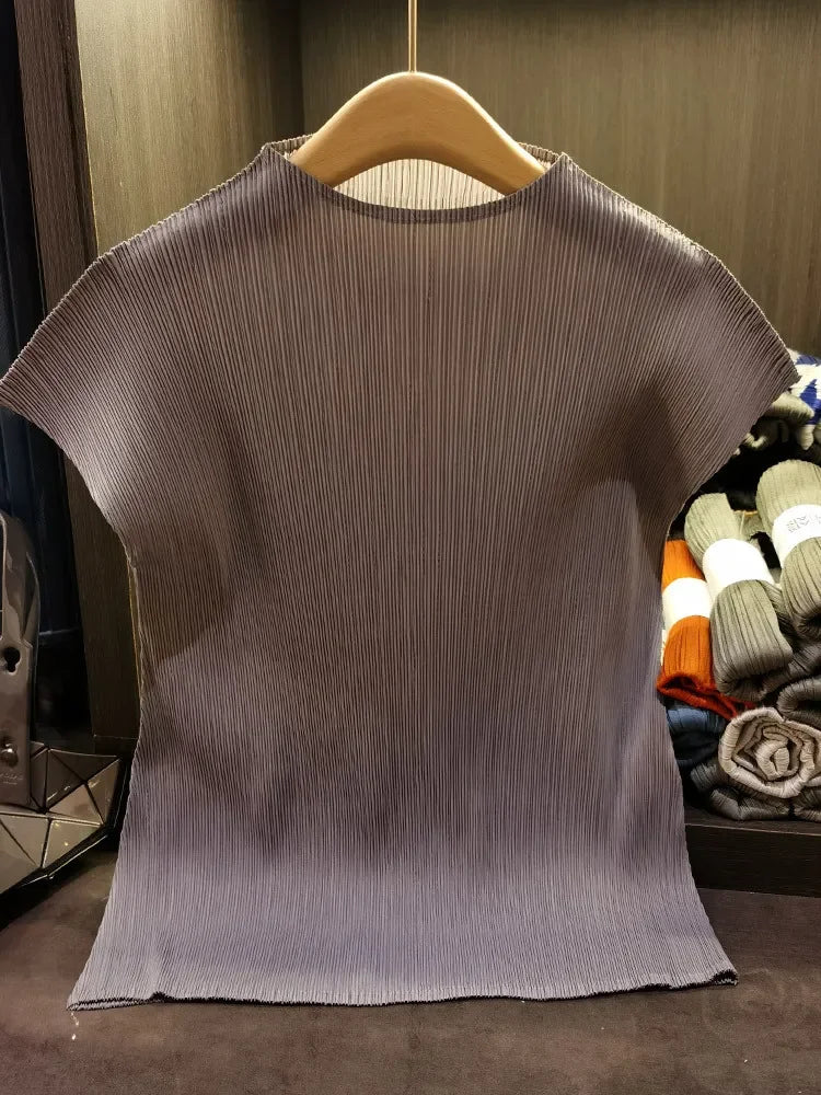 Miyake Versatile Classic Simple Solid Color Stand Up Collar Pleated Top Women Slim Slim Short Sleeve Miyake T-shirt Summer 2024