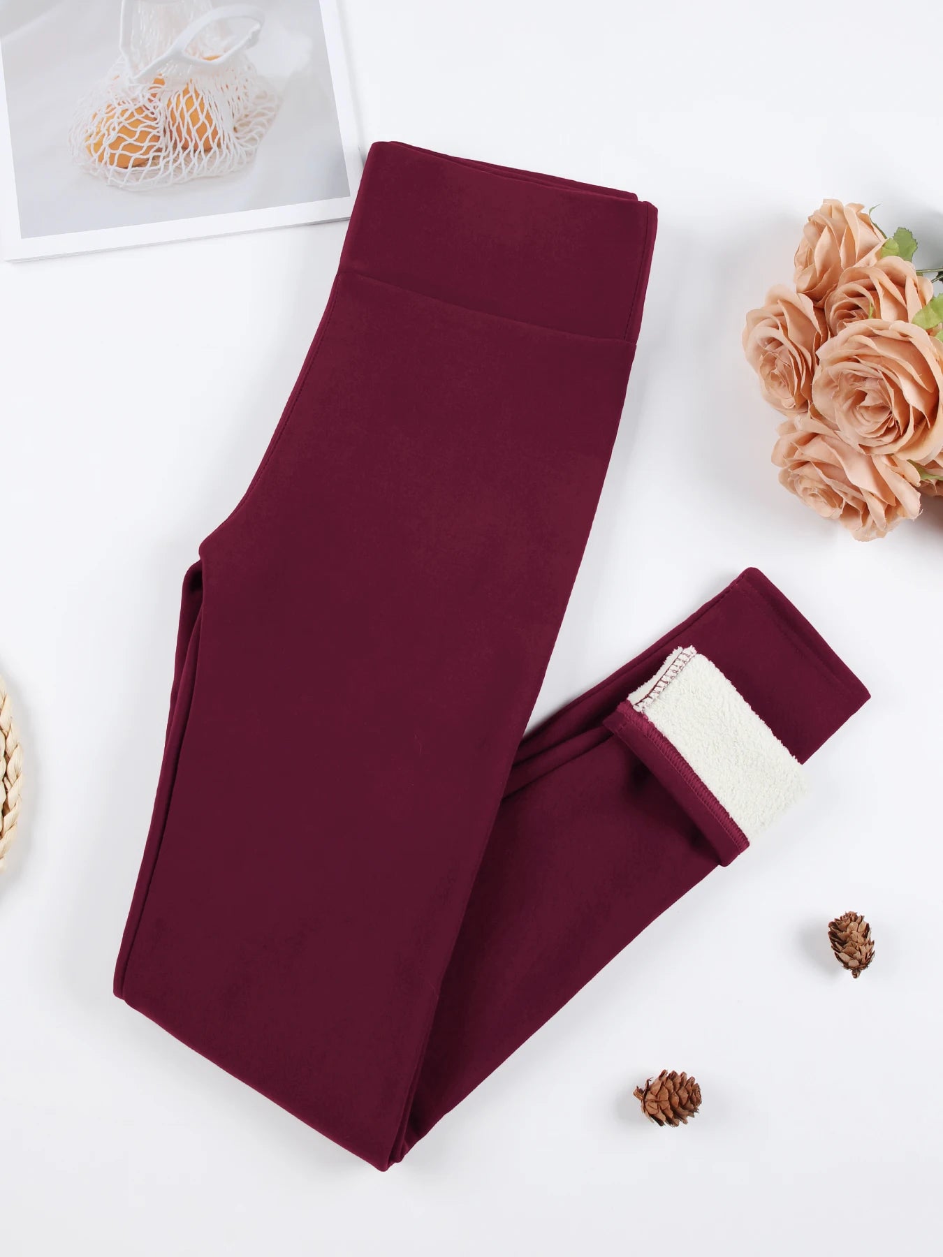 Women's High Waist Velvet Leggings Thermal Thick Warm Stretchy Pants Winter Cold-Resistant Super Warm Silm Fit Trousers