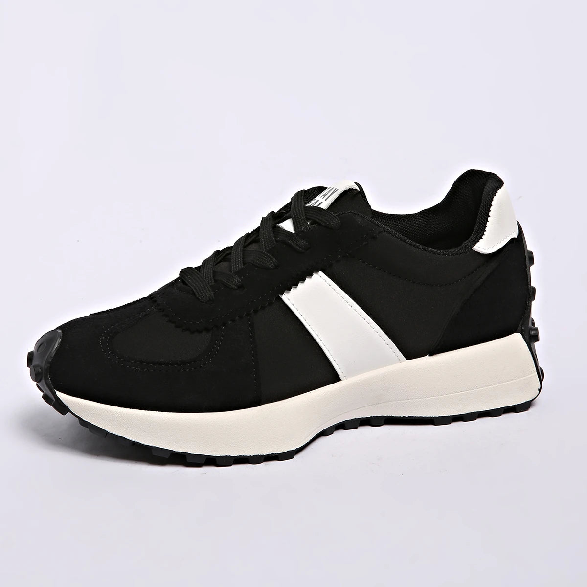 Women Sneakers 2025 New Spring Autumn Brand Luxury Vulcanize Shoes Casual Footwear Zapatillas Mujer Light Flat Breathable Shoes