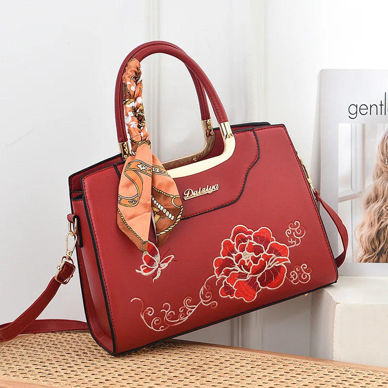 Luxury High Quality embroidered Women Messenger Bag Famous Designer Lady Shoulder Bags Fashionable Trendy Crossbody Sac A Main