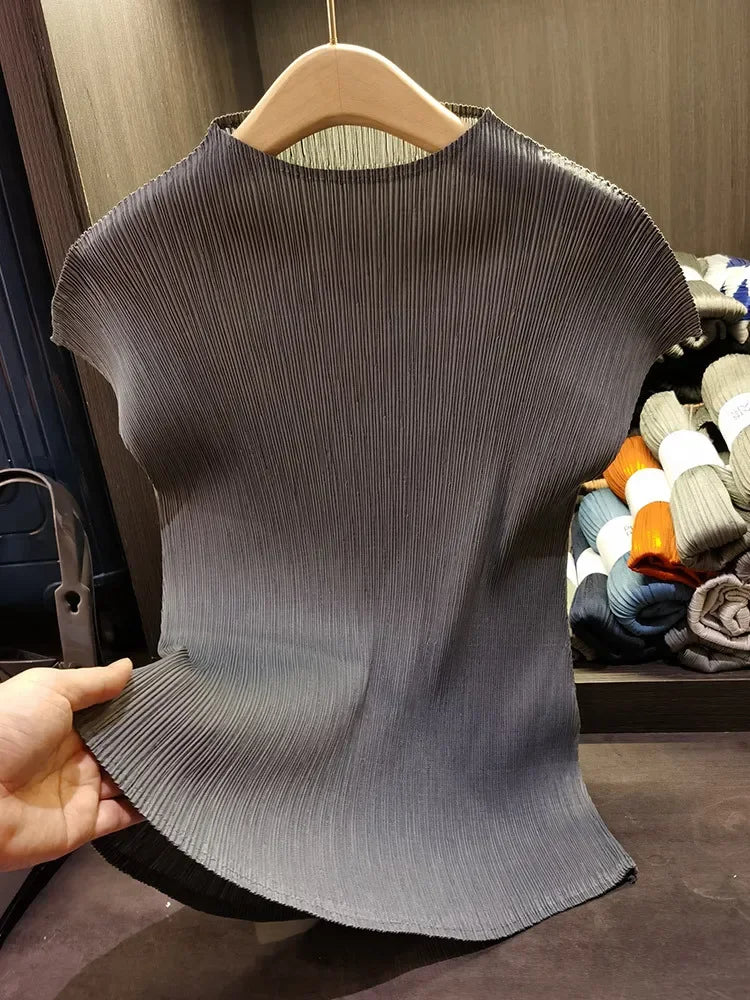 Miyake Versatile Classic Simple Solid Color Stand Up Collar Pleated Top Women Slim Slim Short Sleeve Miyake T-shirt Summer 2024
