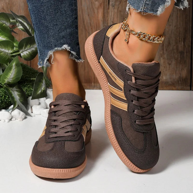 Women Shoes Fashion Casual Flats Vulcanize Shoes Ladies Outdoor Walking Sneakers Women Comfortable Classical Shoes Black White