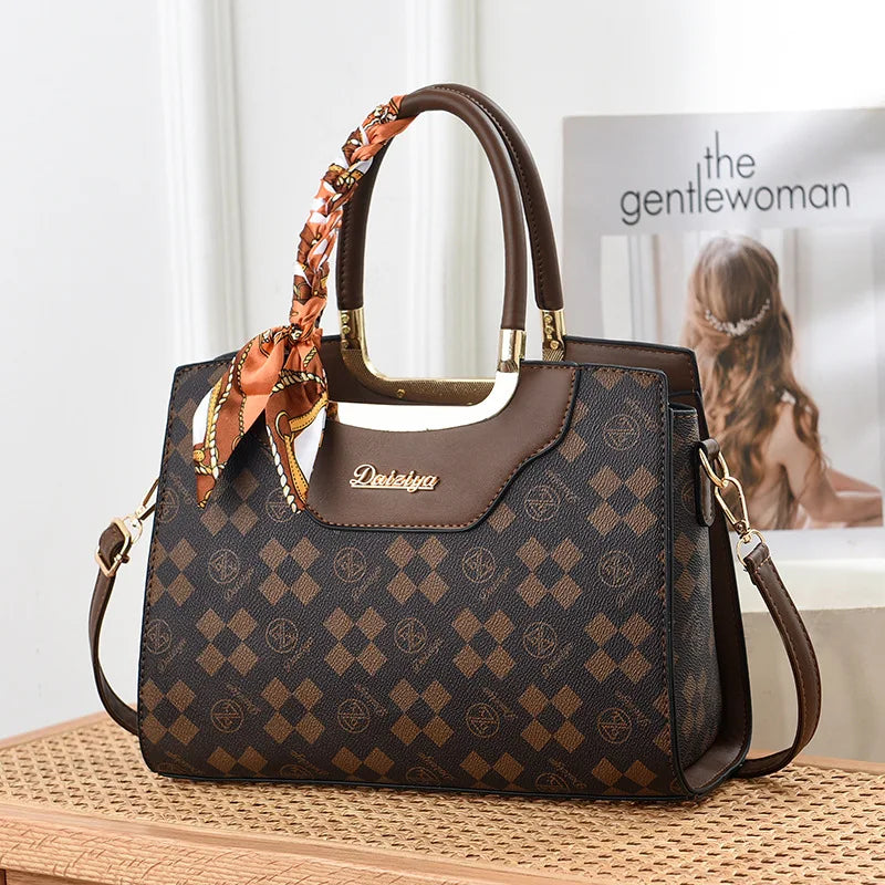 Luxury High Quality embroidered Women Messenger Bag Famous Designer Lady Shoulder Bags Fashionable Trendy Crossbody Sac A Main