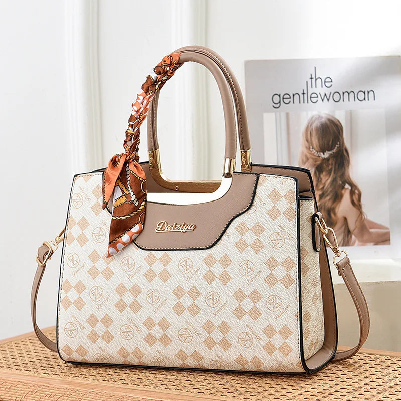 Luxury High Quality embroidered Women Messenger Bag Famous Designer Lady Shoulder Bags Fashionable Trendy Crossbody Sac A Main